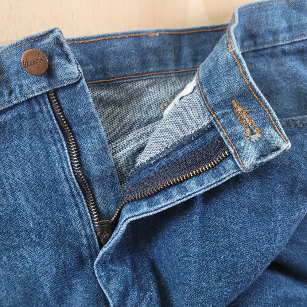 Wrangler Jeans Mens 34x30 Blue Excellent 13MWZ Cowboy Cut Straight Leg Denim - Picture 4 of 7